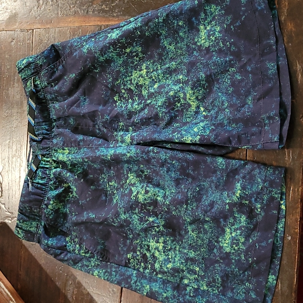 GUC Old Navy Boys Swim Trunks. 10/12